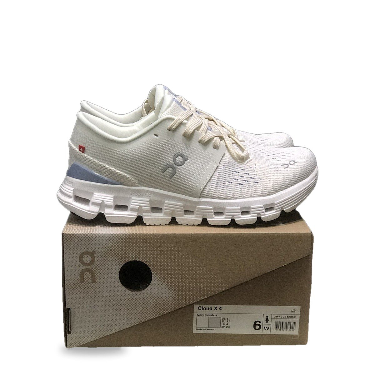 OnCloud X 4 Beige White Blue