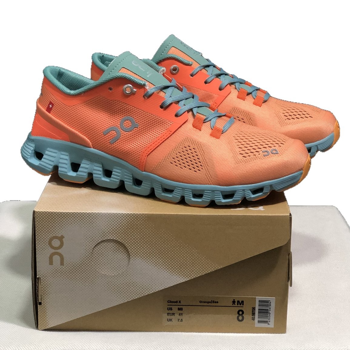 OnCloud Cloud X Shift Orange Sea Teal on box