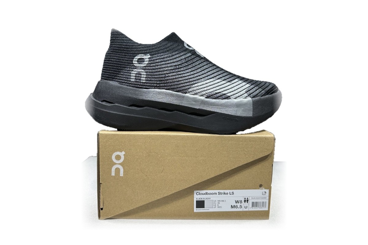 OnCloud Boom Strike LS Black Grey on box
