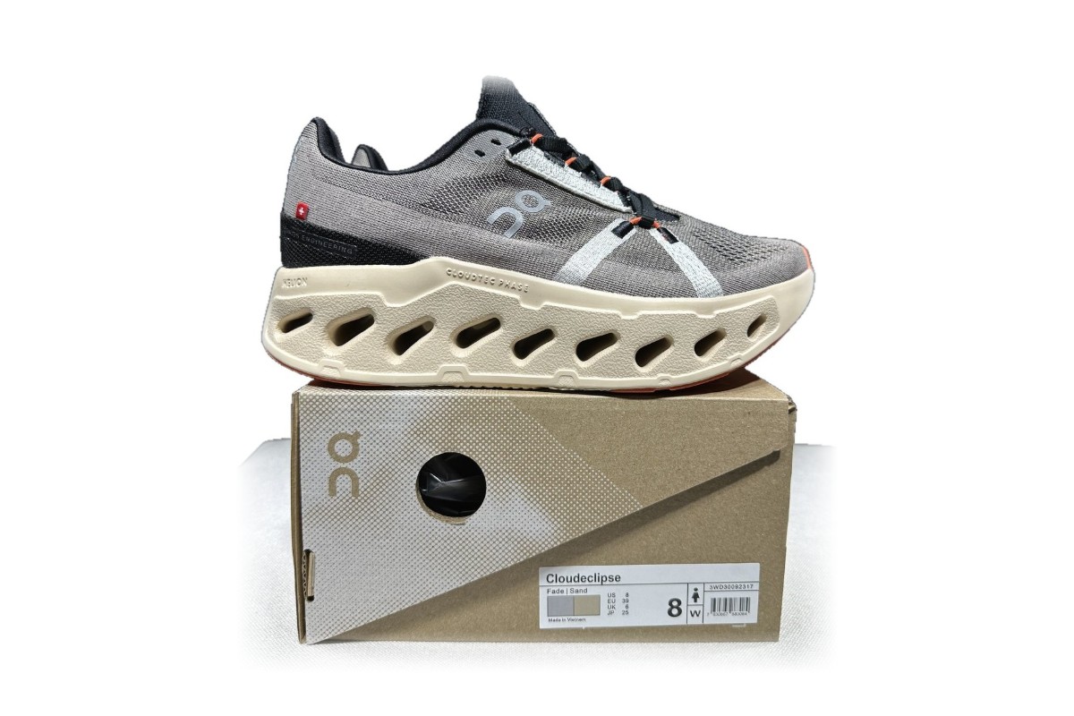 OnCloud Eclipse Black Brown on box