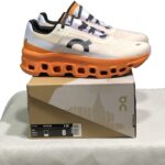 OnCloud Cloudmonster Tan on box