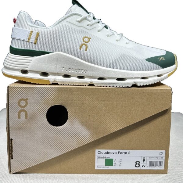 OnCloud Cloudnova Form 2 White Dark Green on box