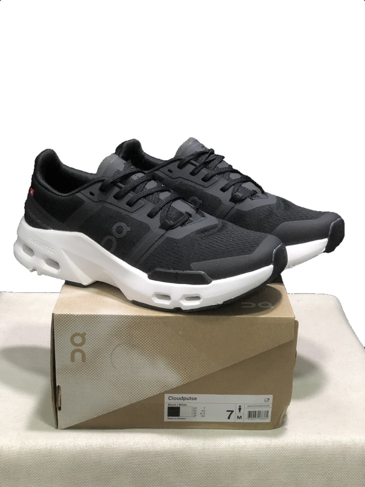 OnCloud Cloudpulse Black White