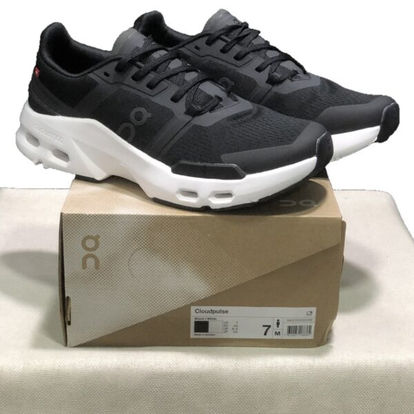 OnCloud Cloudpulse Black White on box