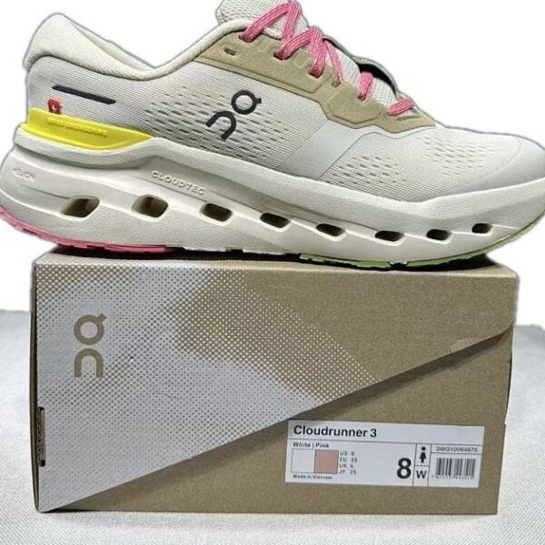 OnCloud Cloudrunner 3 Beige Pink Green on box