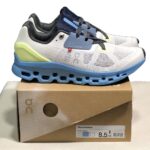 OnCloud Cloudstratus 2 Frost Blue on box