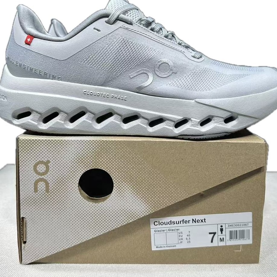 OnCloud Surfer Next Metallic White Grey