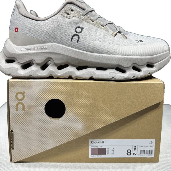 OnCloud Cloudtilt Khaki Brown on box