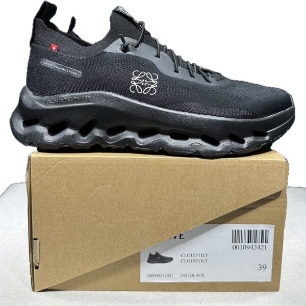OnCloud Cloudtilt x Loewe Black on box