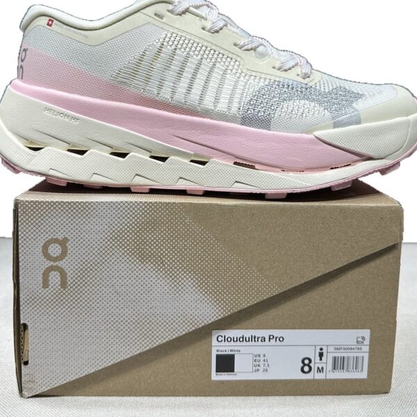 OnCloud Cloudultra Pro Beige White Pink on box