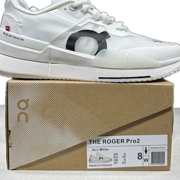 OnCloud The Roger Pro 2 White on box
