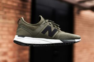 Read more about the article New Balance 9060 or 1906R? How to choose