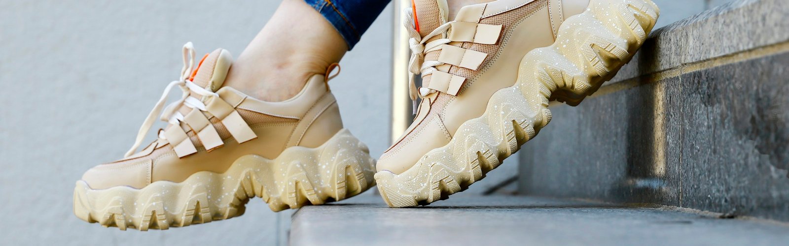 Chunky sneakers