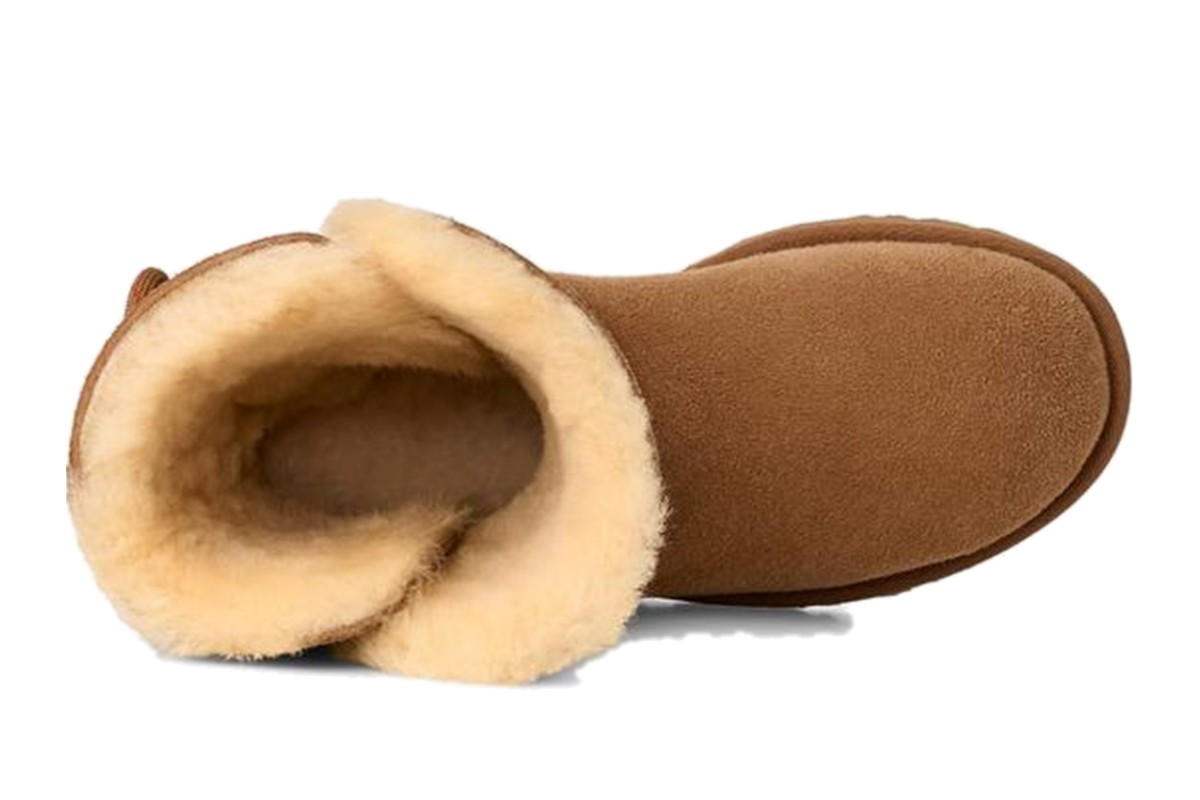 UGG Classic Bailey Tie Chestnut