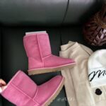 UGG classic short ii pink