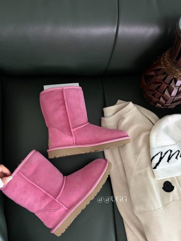 UGG classic short ii pink