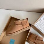 UGG classic ultra mini chestnut