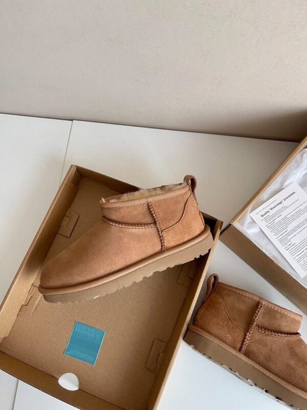 UGG classic ultra mini chestnut