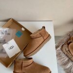 UGG classic ultra mini chestnut