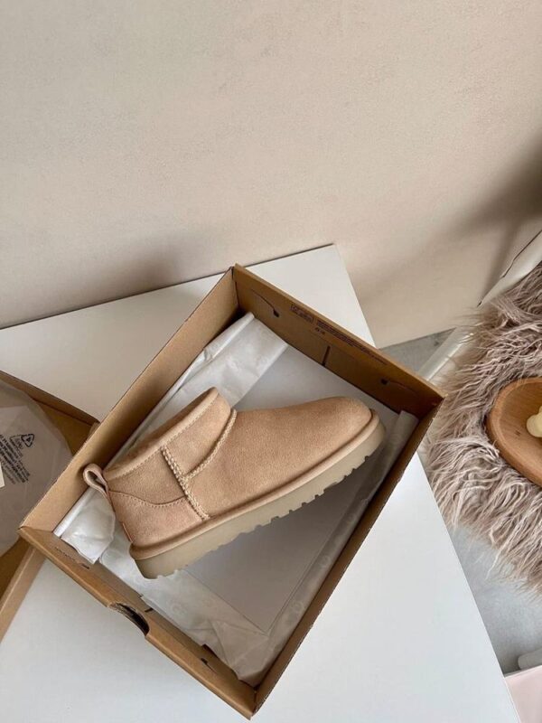 UGG classic ultra mini sand