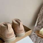 UGG classic ultra mini sand