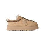 UGG Heritage Lace-Up Slipper Sand Castle