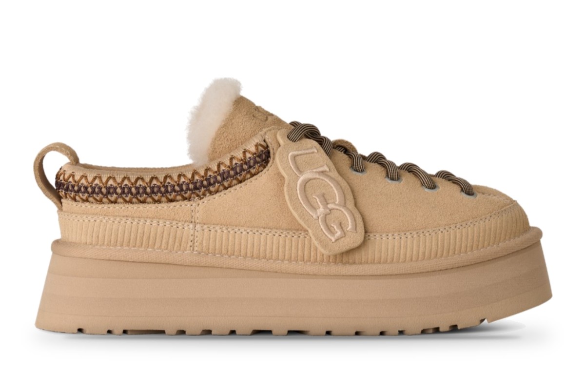 UGG Heritage Lace-Up Slipper Sand Castle