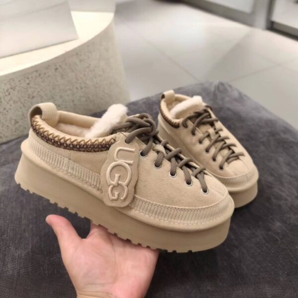 UGG Heritage Lace-Up Slipper Sand Castle – real photo