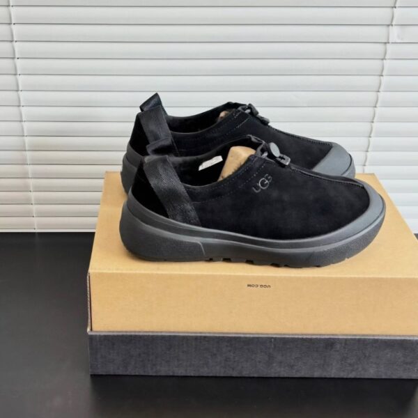 UGG Tasman Outpost Clog Black – real photo