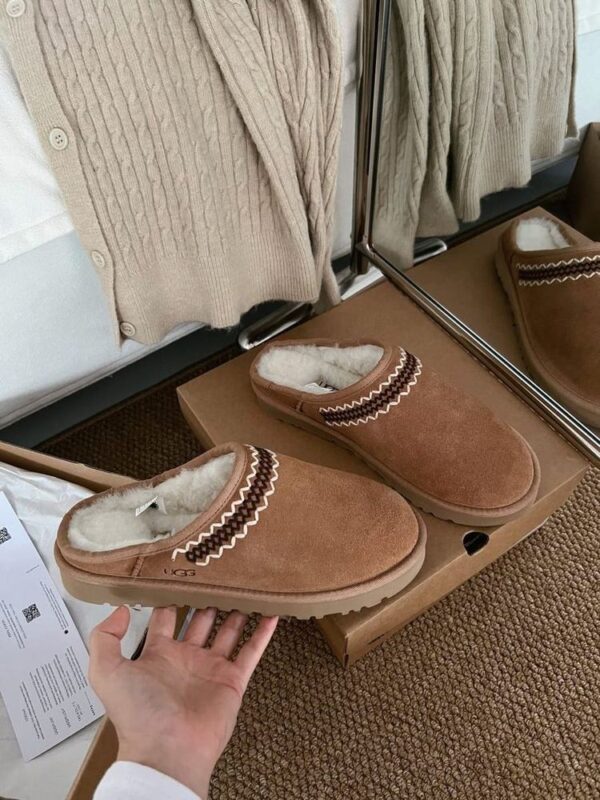UGG tasman slip on chestnut