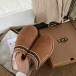 UGG tasman slip on chestnut
